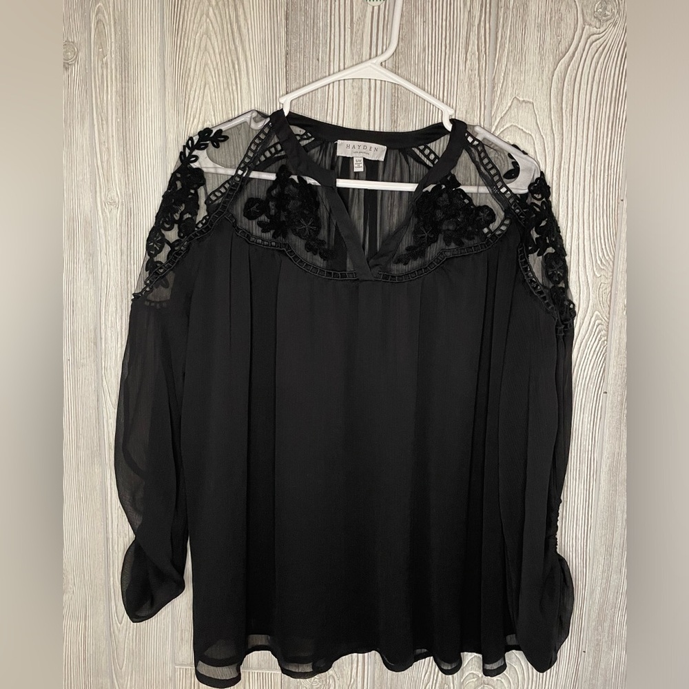 Hayden Los Angeles Black Blouse S/M Polyester Ruched Sleeves Sheer Lace Top